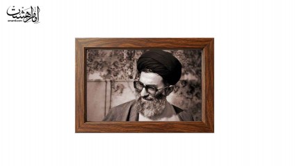 تابلو مخمل با قاب چوبی مزین به تصویر رهبر شهید کد 29321