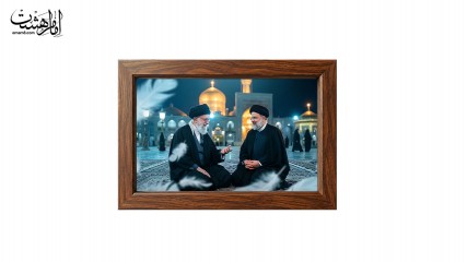 تابلو مخمل با قاب چوبی مزین به تصویر رهبر شهید